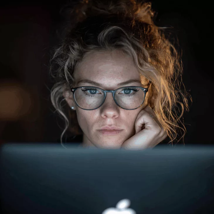 Nachdenkliche Person